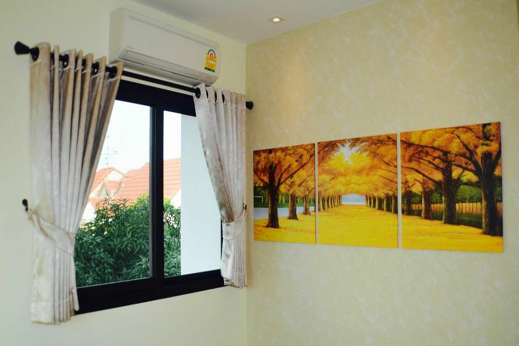 Hotel 3 Bedroom House @skytrain Bangkok